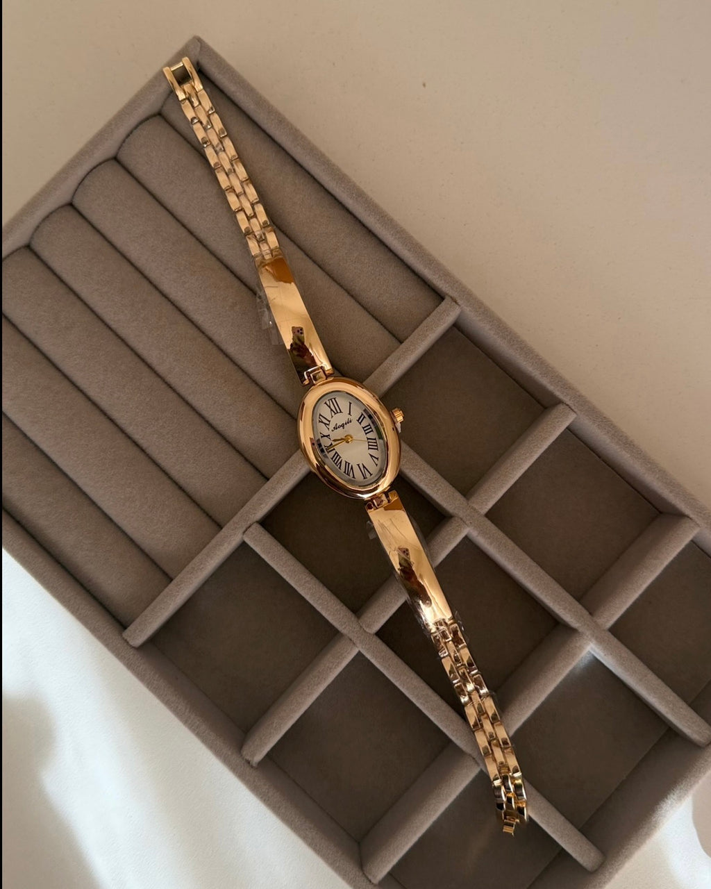 Plain Regalia Oval Watch