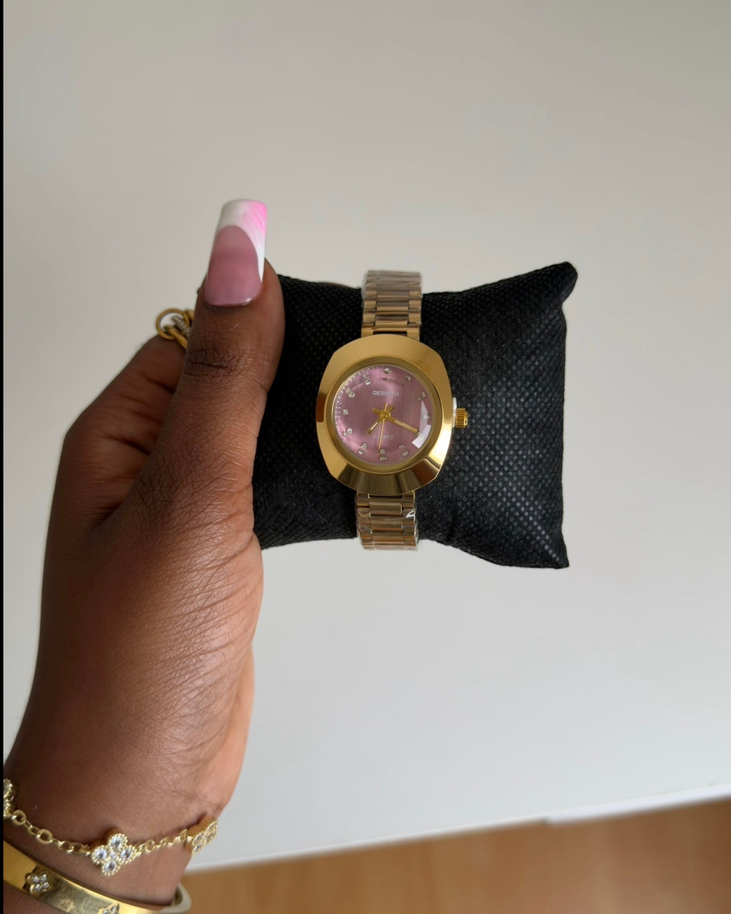 Aura Watch