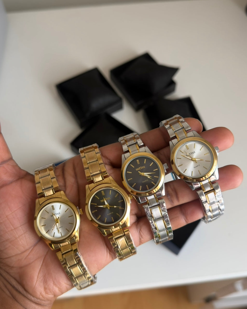 Signature Link Watch