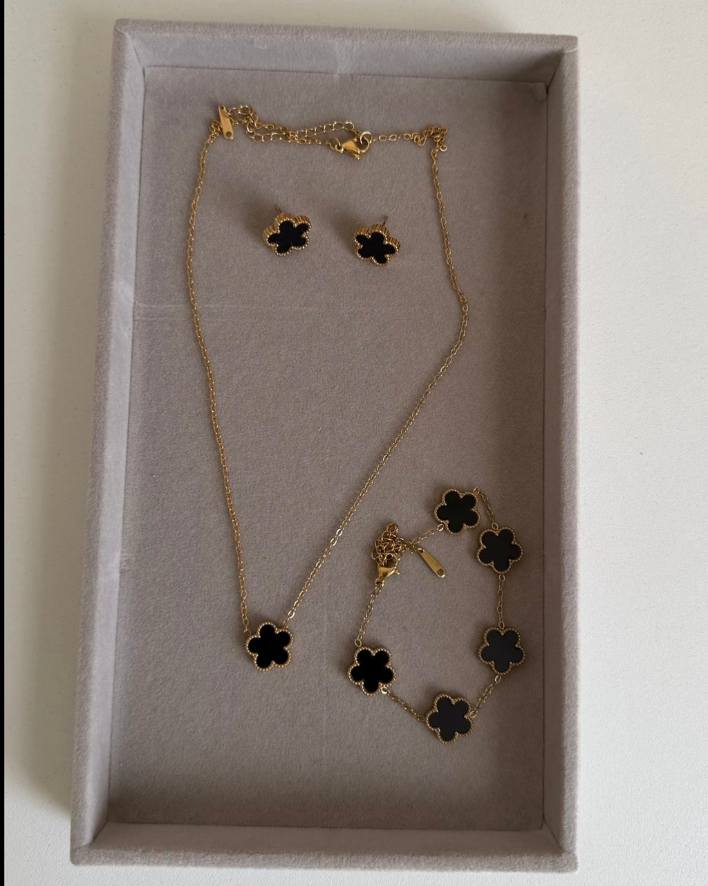 Classic Clover Pendant Set - Gold