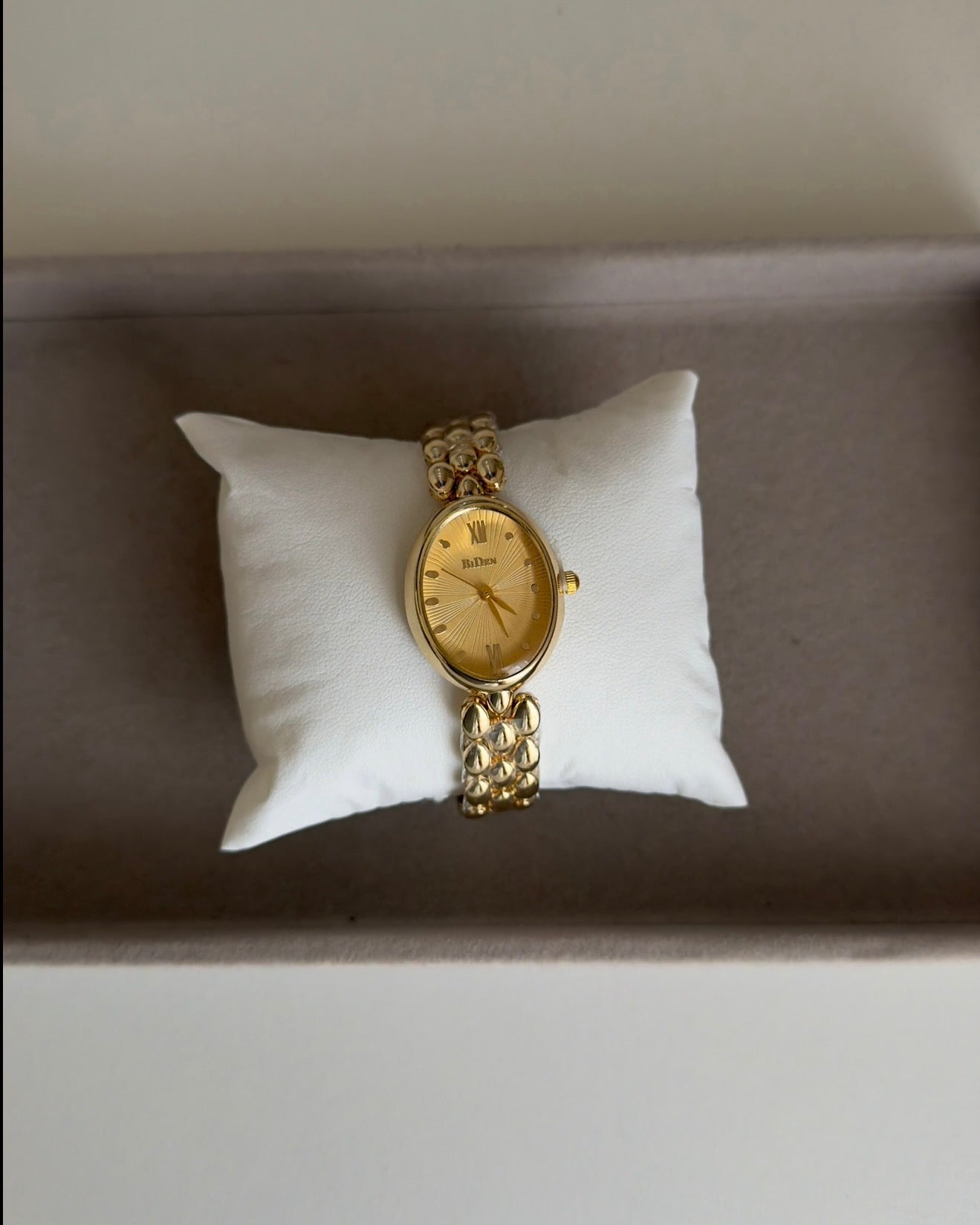 Luna Charm Watch