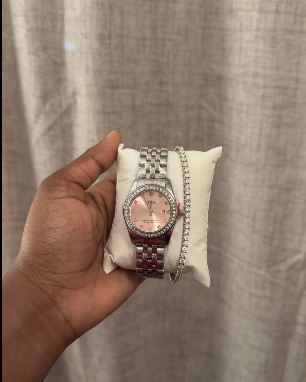 Opulence Link Watch