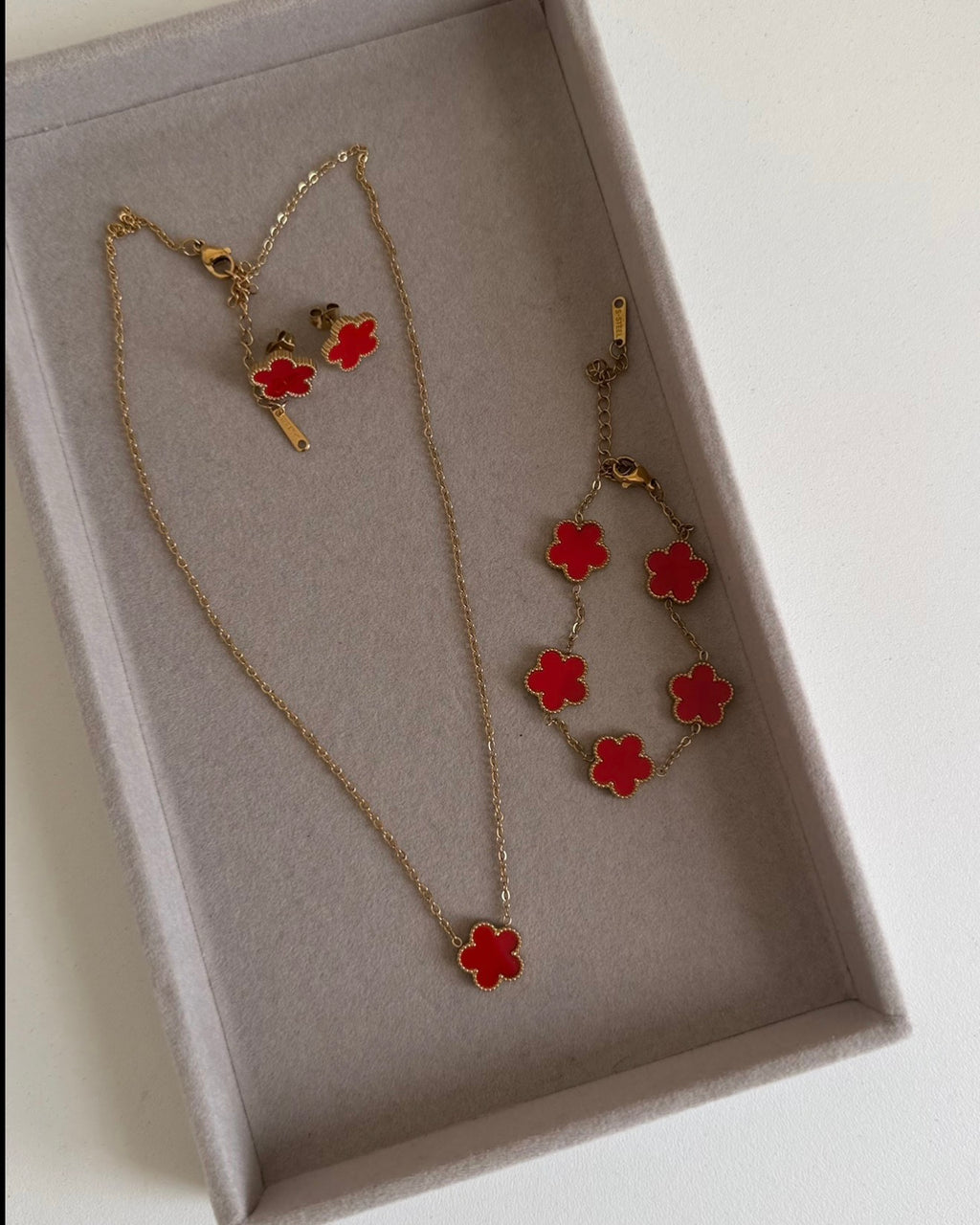 Classic Clover Pendant Set - Gold