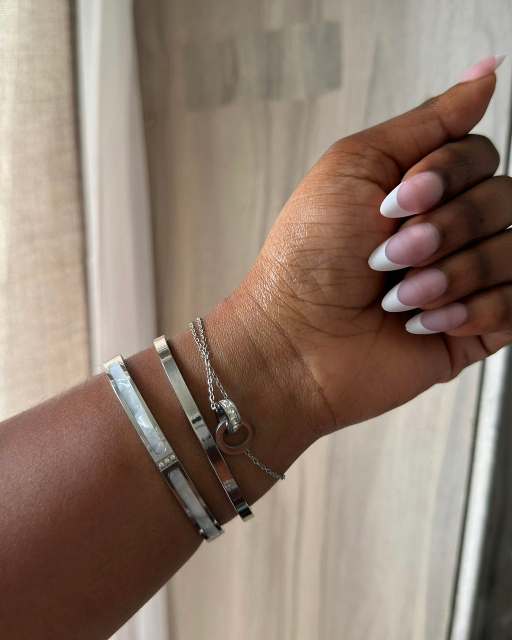 Shell Pearl Panel Bangle