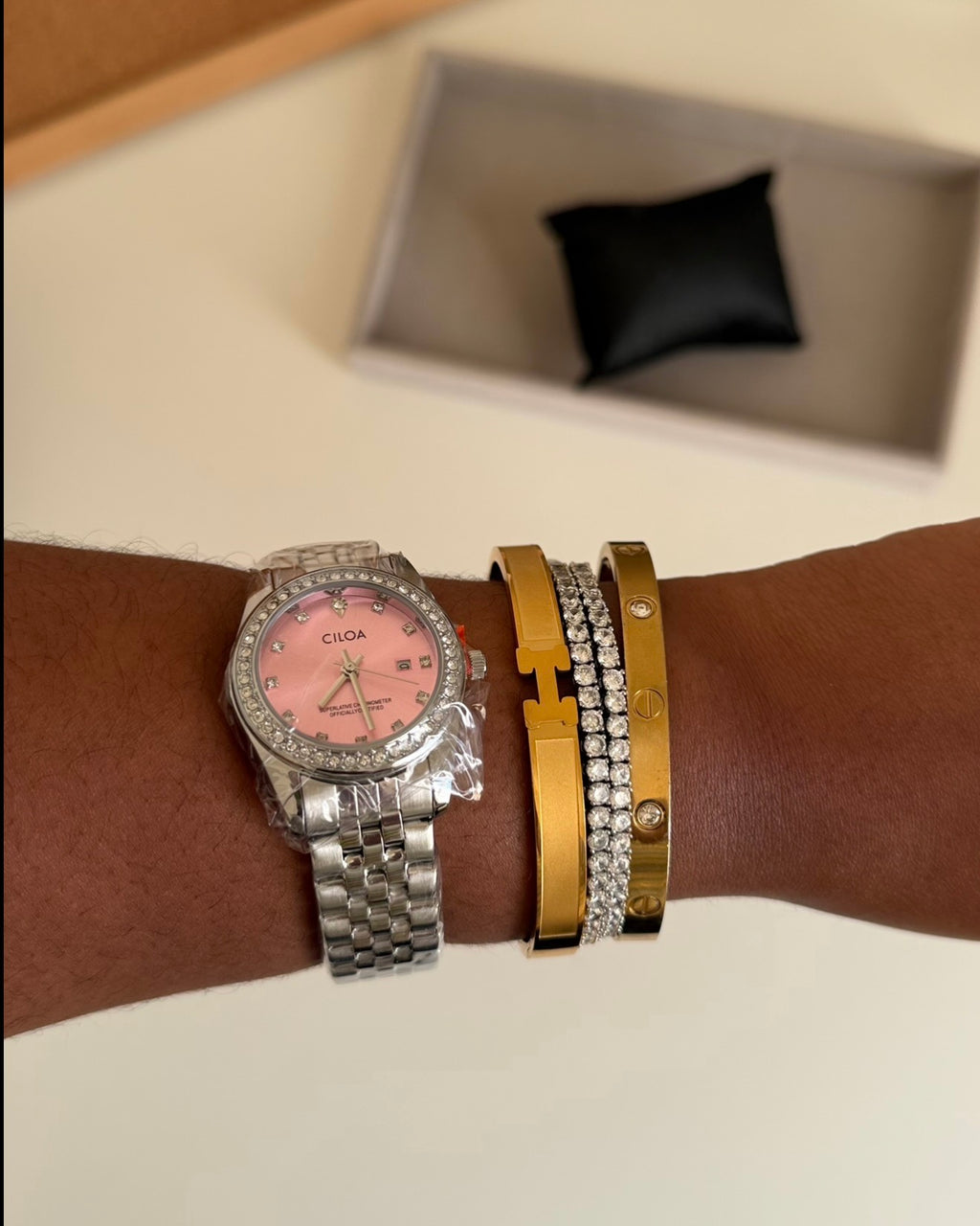 Opulence Link Watch