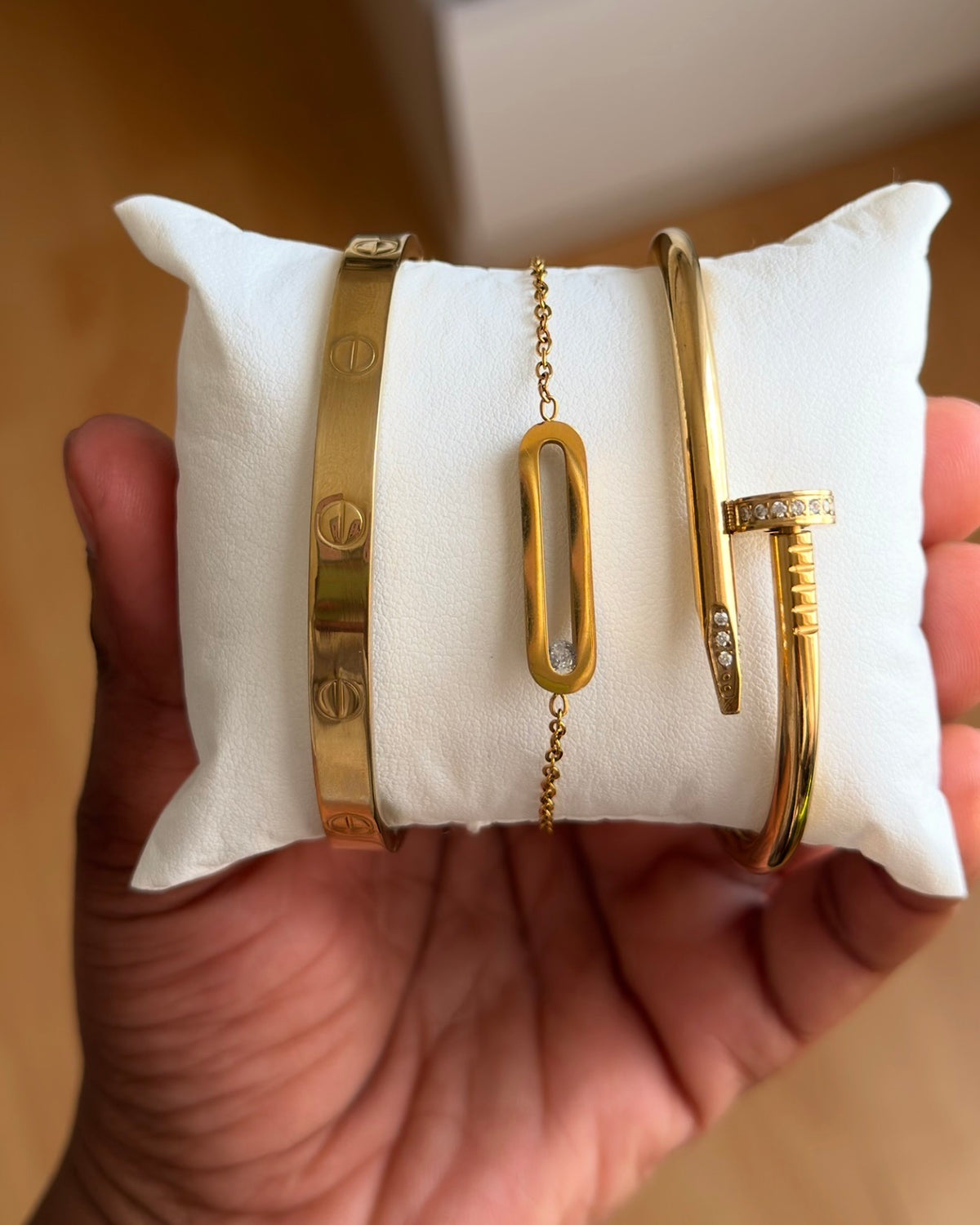 Love Screw Bangle