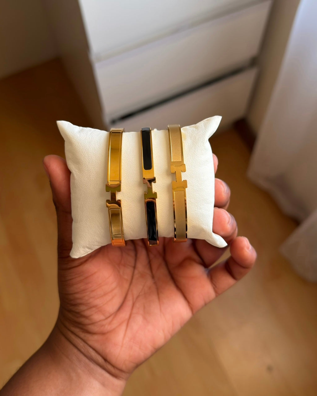 Slim H Bracelet