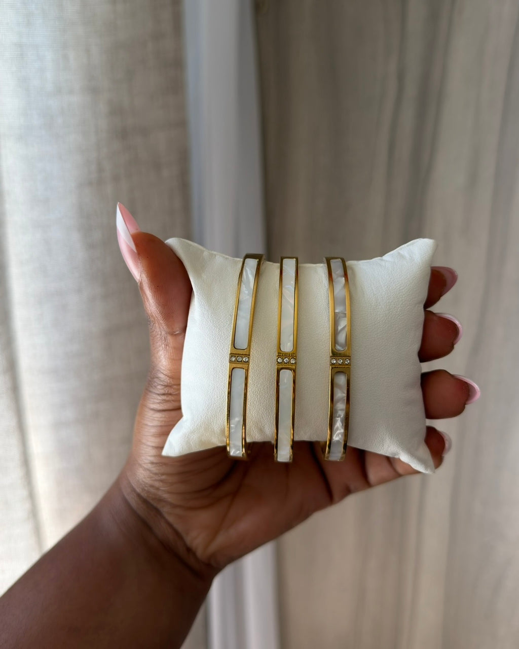 Shell Pearl Panel Bangle