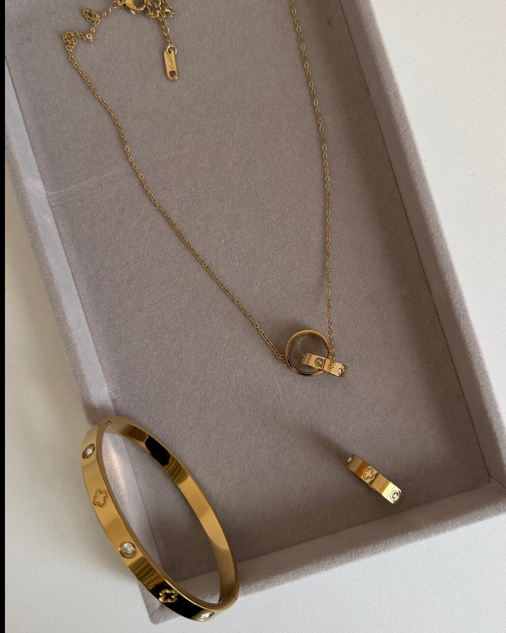 Clover Cuff Set
