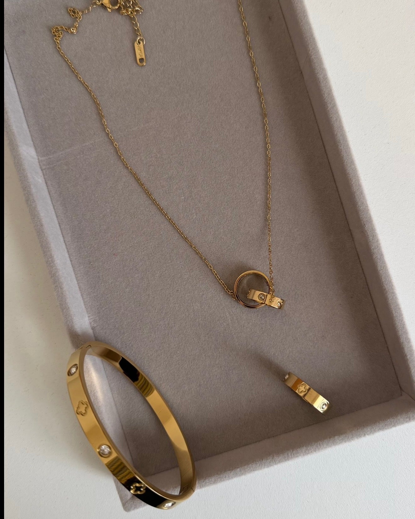 Clover Cuff Set