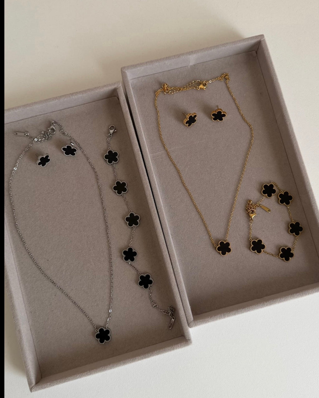 Classic Clover Pendant Set - Gold
