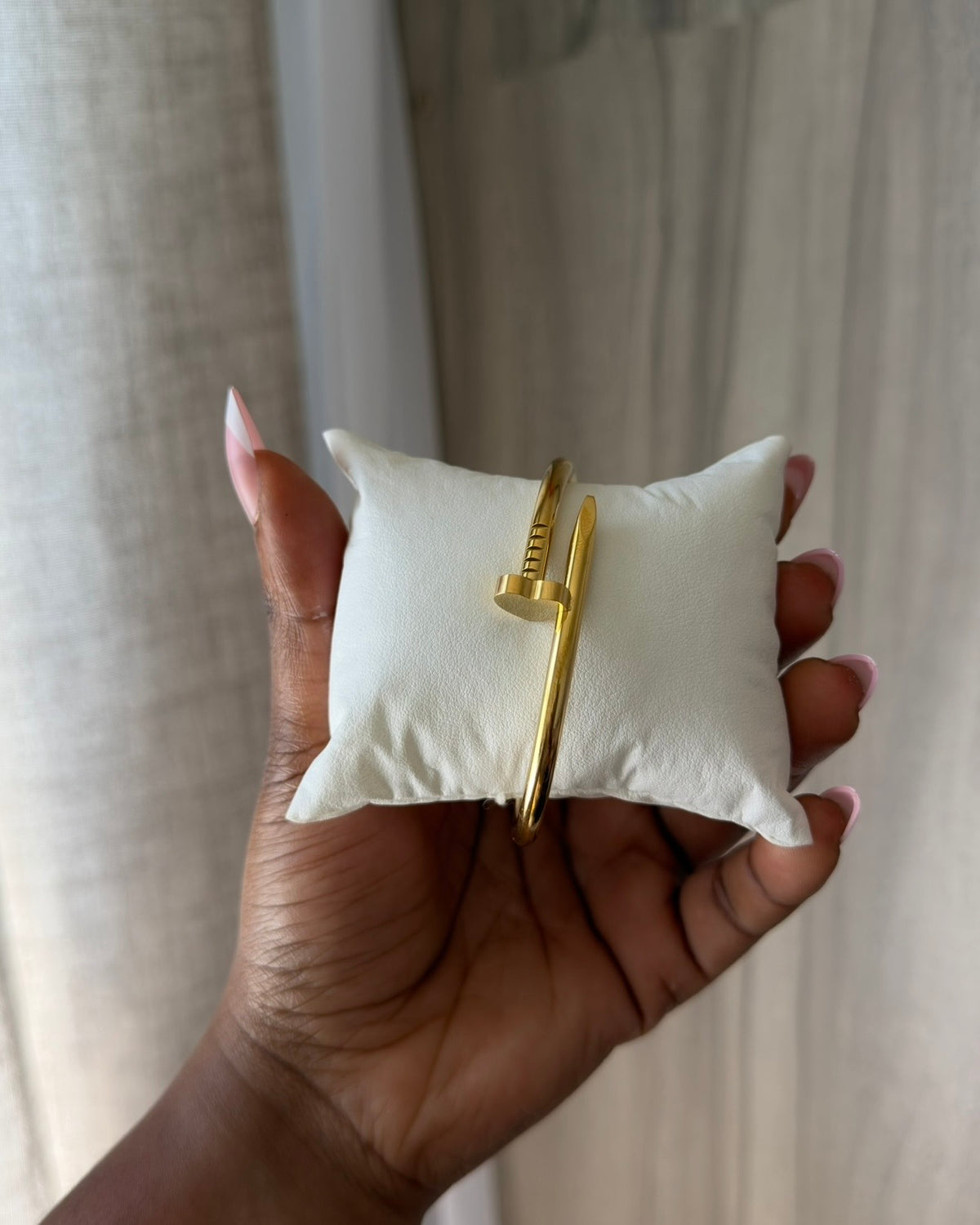 Heart Nail Bangle