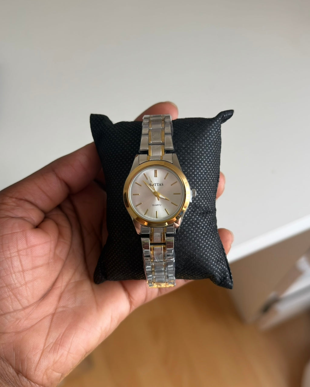 Signature Link Watch