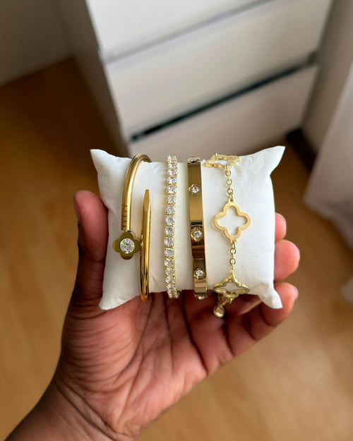 5 Motif Clover Stack