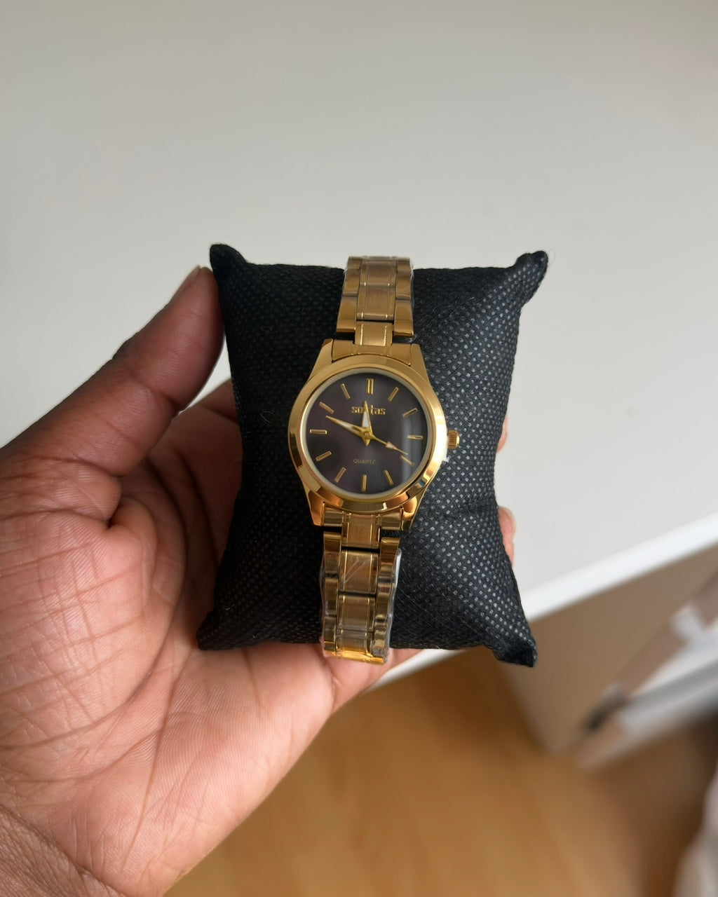 Signature Link Watch