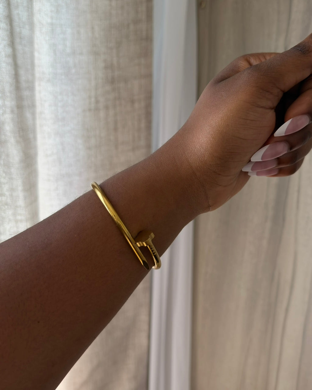 Plain Clover Nail Bangle