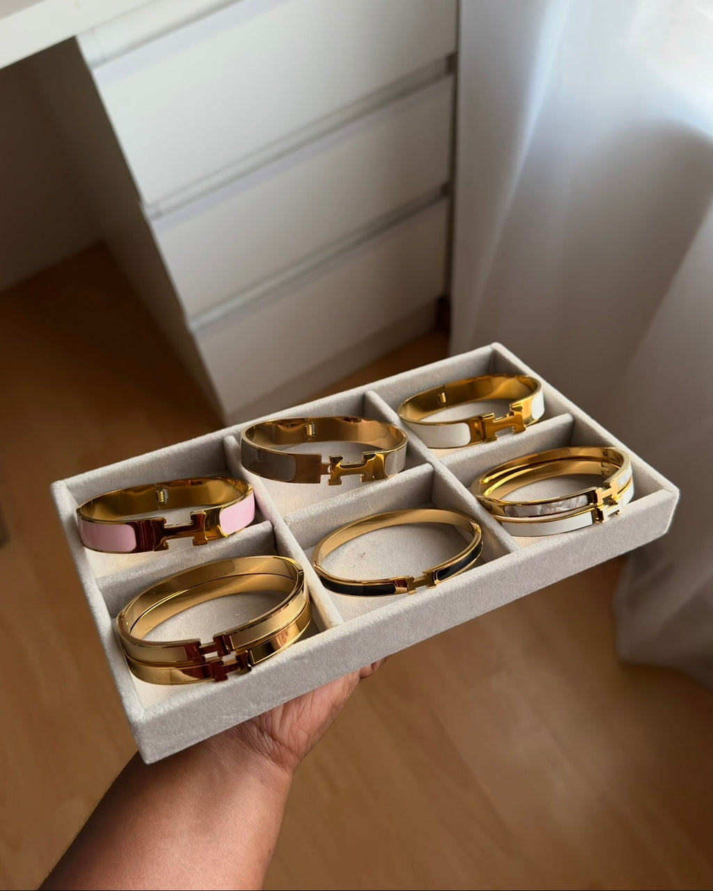 Slim H Bracelet